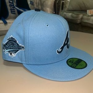 New Era Atlanta Braves hat size 7 5/8 exclusive Offetset rap group (Migos) drop.
